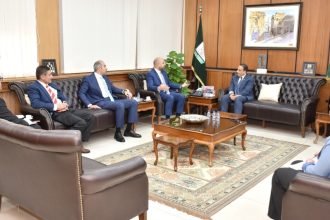 جامعة اليرموك تبحث التعاون الأكاديمي مع شمال كنتاكي