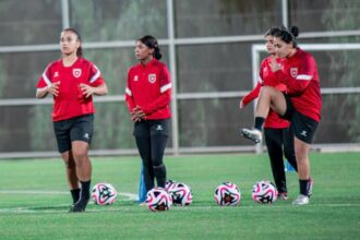 المنتخب الوطني للسيدات يغادر عمان للمشاركة في بطولة غرب آسيا