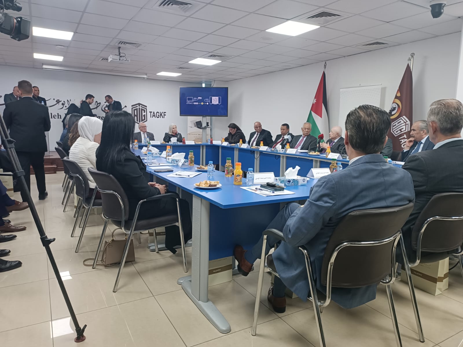 صورة حول : العيسوي يرعى حفل إشهار هيئة أردن المستقبل "أبشر سيدنا. العيسوي يرعى حفل إشهار هيئة أردن المستقبل "أبشر سيدنا.