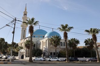 الأردنيون يؤدون صلاة الاستسقاء بعد الجمعة إحياءً للسنة النبوية