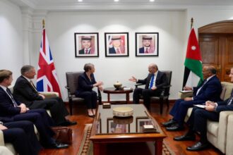عاجل | الصفدي يستقبل وزيرة الخارجية البريطانية ويجري مباحثات موسعة في عمّان