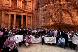 طلاب جامعة عمان العربية يطلقون مبادرة وطنية لتعزيز السياحة والانتماء الوطني للاعلام