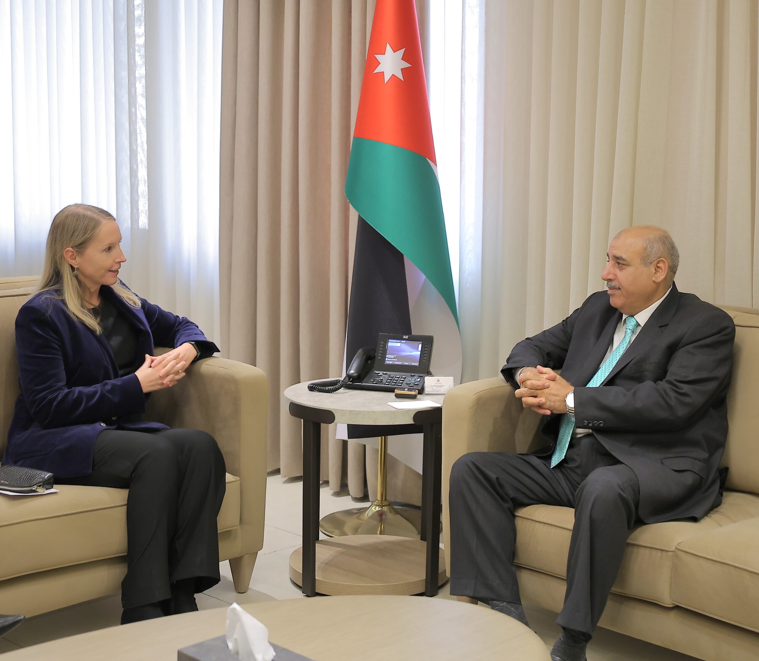 صورة حول : القاضي يلتقي السفيرة الهولندية القاضي يلتقي السفيرة الهولندية