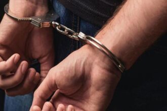 عاجل | الأمن العام يقبض على مطلوبين بينهم محكوم 20 عامًا وآخر متورط في احتيال بمليونات الدينارات