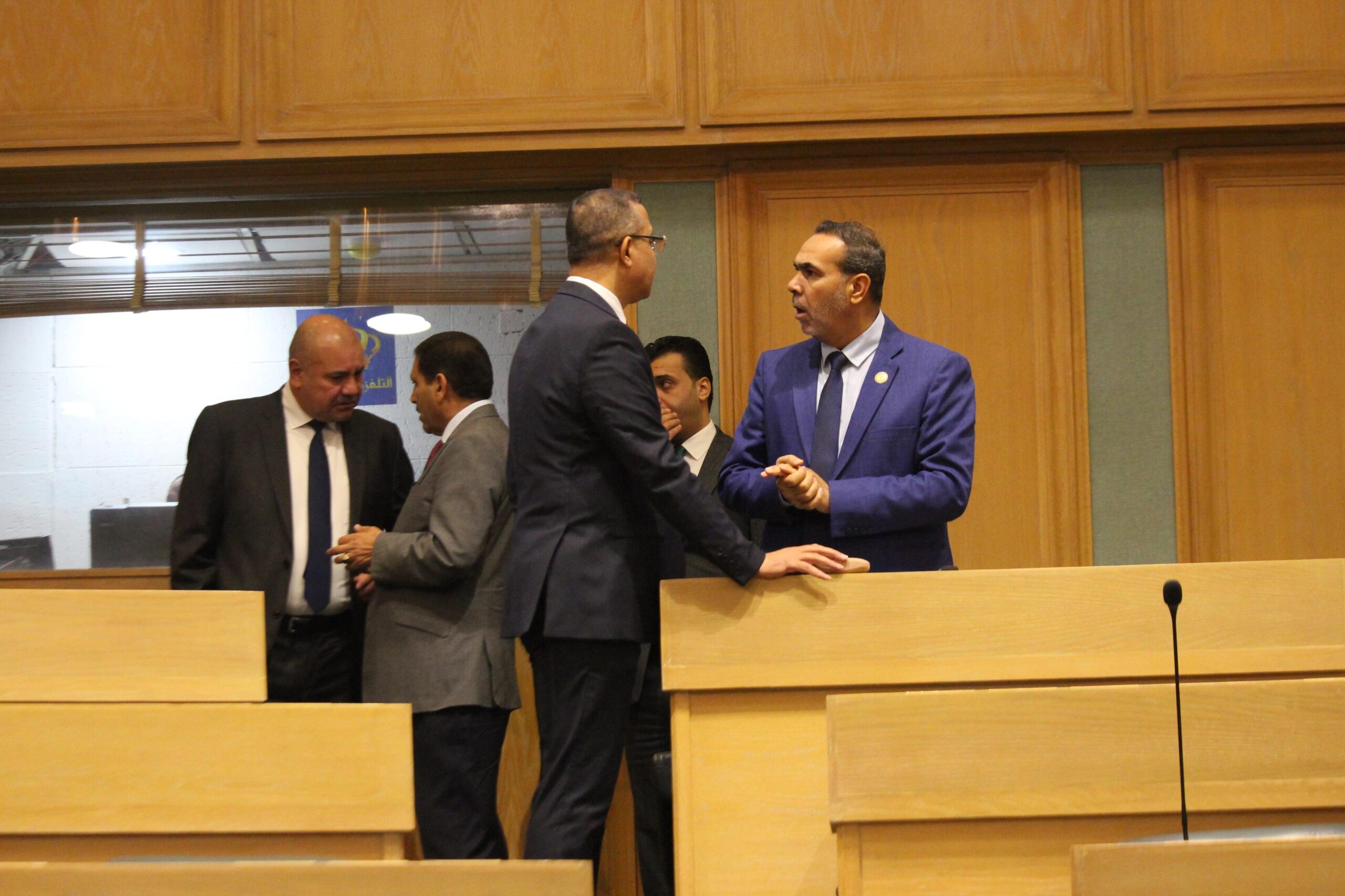 بالفيديو والصور… لقطات من مجلس النواب قبيل مناقشة خدمة العلم