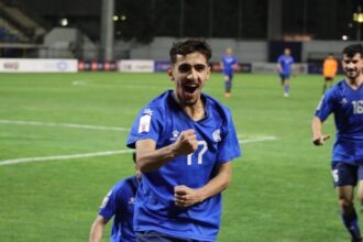 مؤمن الساكت يعادل النتيجة للرمثا أمام الوحدات