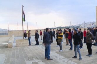 التربية تحسم الجدل حول الطابور الصباحي للعام الدراسي الجديد