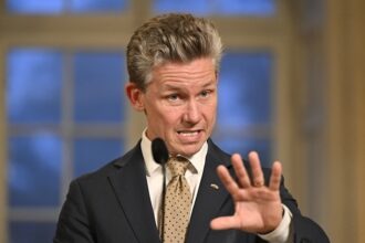 ستوكهولم تطلب صواريخ تضرب 2000 كيلومتر… ردع جديد في مواجهة روسيا