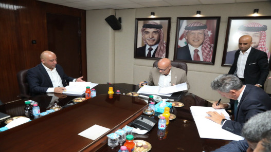 وزير المياه يطلق مشاريع صرف صحي جديدة في إربد وعمّان