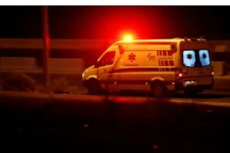 حادث سير بين 3 مركبات يعرقل حركة المرور على شارع الأردن