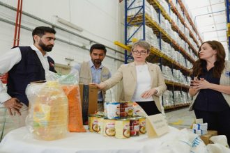 وزيرة بريطانية من الأردن تحذر من أزمة غزة وتطالب بفتح المعابر