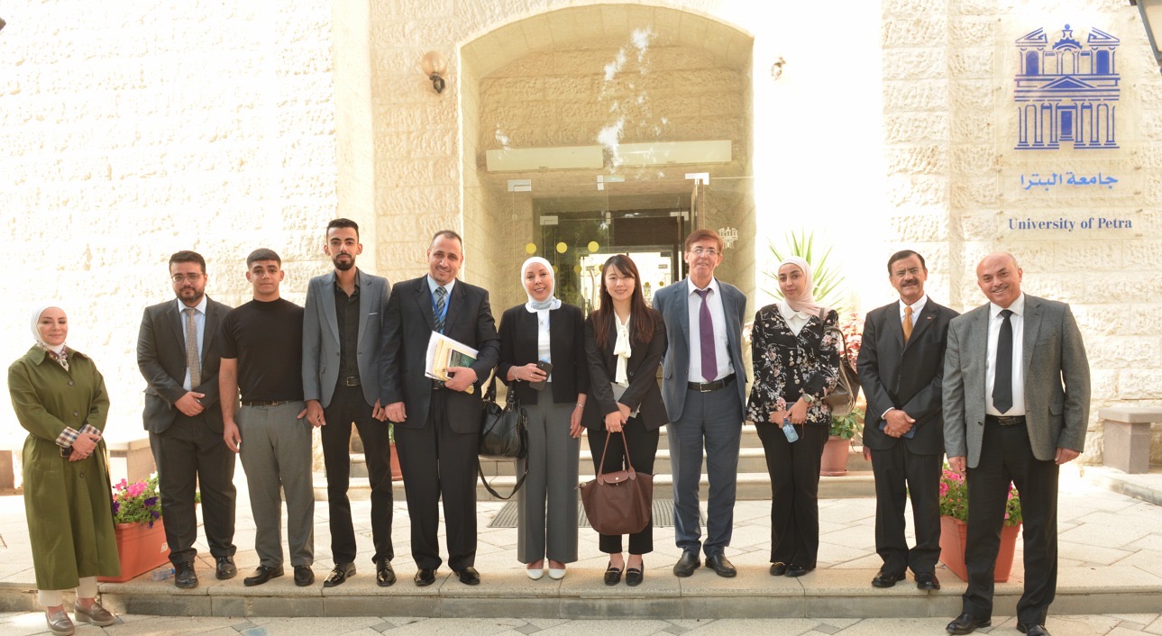 جامعة البترا تنظم محاضرة تعريفية حول شعر الطبيعة الياباني "الهايكو"