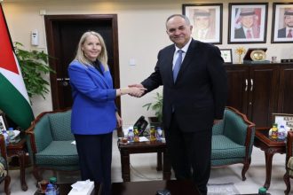 التلهوني والسفيرة الهولندية يبحثان تعزيز التعاون القانوني والقضائي