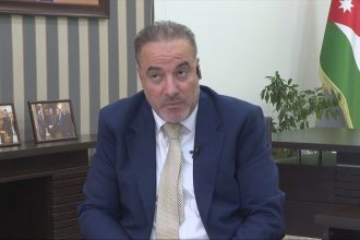 الشبلي: عجز موازنة 2026 ينخفض إلى 4.6% والنمو الاقتصادي مستمر