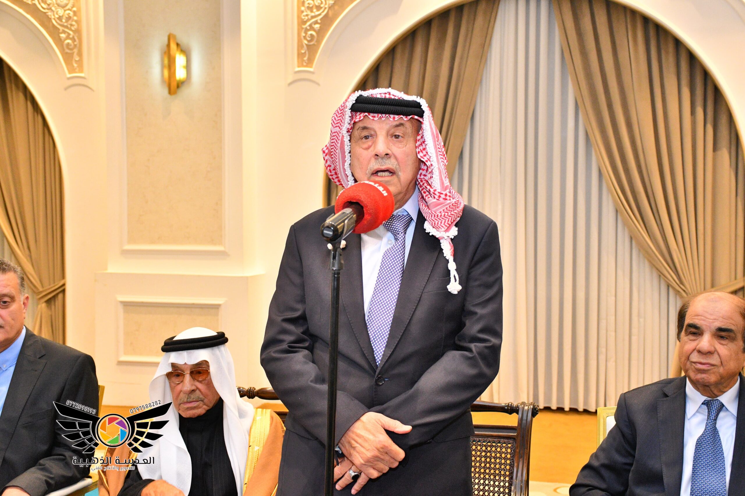 صورة حول : العبداللات وبيضون نسايب ... كريشان طلب والعلاونة اعطى العبداللات وبيضون نسايب ... كريشان طلب والعلاونة اعطى