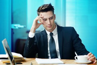 باحثون :الشرود الذهني دورة تنظيف طبيعية للدماغ