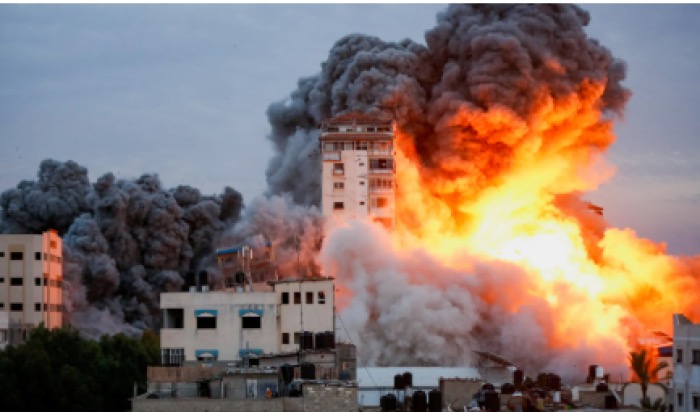 صورة حول : غارة إسرائيلية على قيادات حماس وغزة تسجل 22 شهيداً غارة إسرائيلية على قيادات حماس وغزة تسجل 22 شهيداً