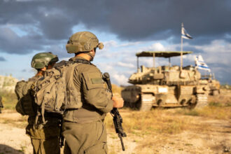 جيش الاحتلال يعتقل عشرات الفلسطينيين بطمون