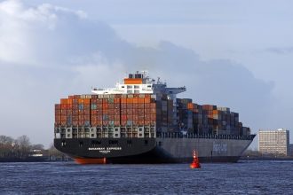 الصين تكشف عن أول سفينة شحن نووية تعمل بالثوريوم