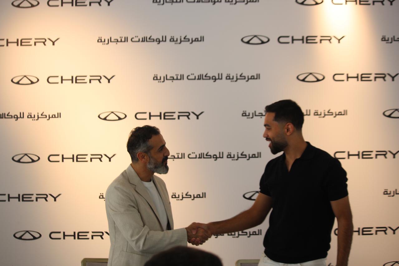 بالصور والفيديو… علي علوان سفيرًا رسميًا لعلامة المركزية شيري في الأردن