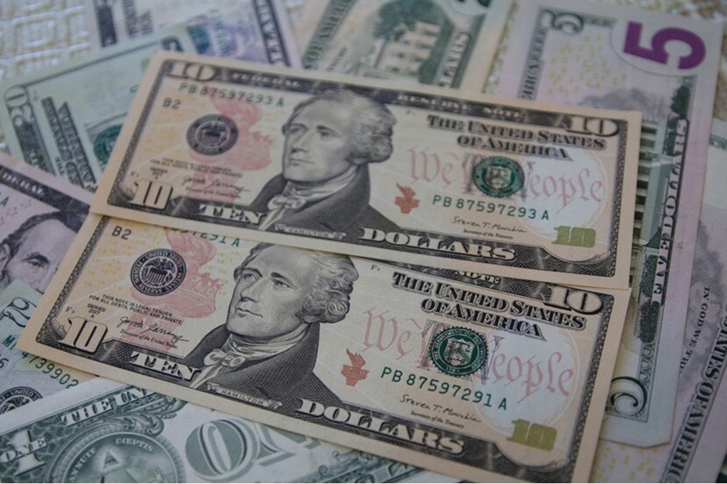 صورة حول : تراجع حاد للاستثمارات الروسية في سندات الخزانة الأمريكية تراجع حاد للاستثمارات الروسية في سندات الخزانة الأمريكية