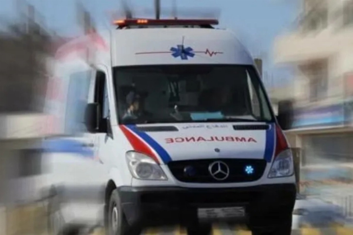 صورة حول : حادث تدهور شاحنة يعيق حركة السير في العقبة حادث تدهور شاحنة يعيق حركة السير في العقبة