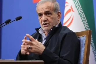 الرئيس الإيراني يحذر من خطر الجفاف ويهدد بإجراءات صارمة لترشيد المياه