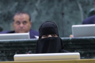 الخضير تقدم مقترح بزيادة الدعم للصندوق الهاشمي لتنمية البادية