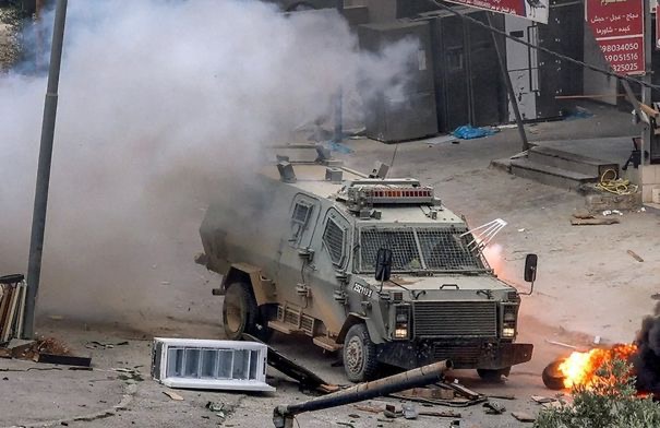 صورة حول : سرايا القدس تفجر آلية عسكرية للاحتلال في مخيم عسكر سرايا القدس تفجر آلية عسكرية للاحتلال في مخيم عسكر