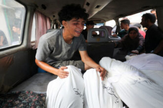 قصف إسرائيلي متواصل يحصد شهداء في غزة