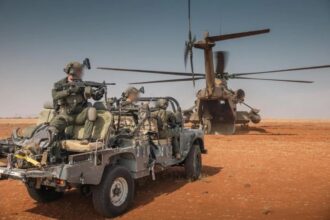 إسرائيل تقيل كبار ضباطها بعد فشل مراقبة هجوم "طوفان الأقصى"