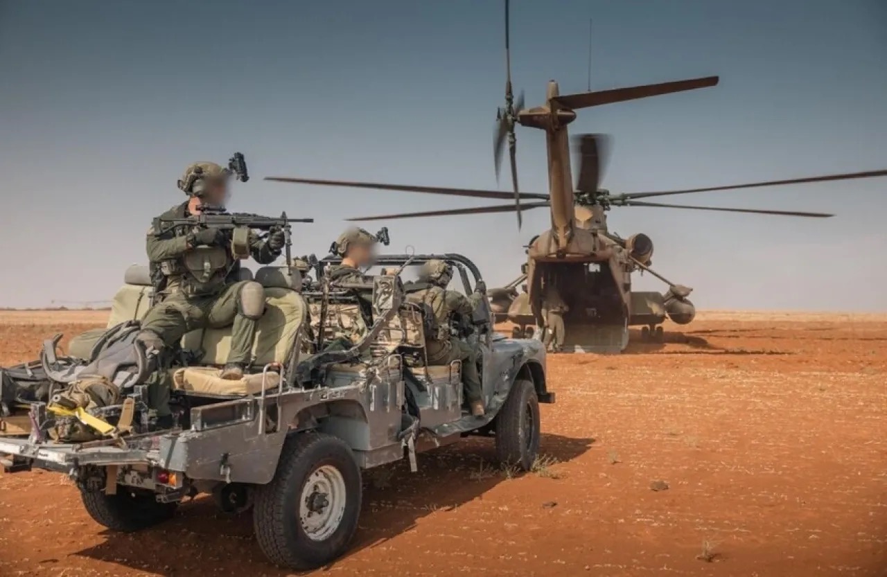 صورة حول : إسرائيل تقيل كبار ضباطها بعد فشل مراقبة هجوم "طوفان الأقصى" إسرائيل تقيل كبار ضباطها بعد فشل مراقبة هجوم "طوفان الأقصى"