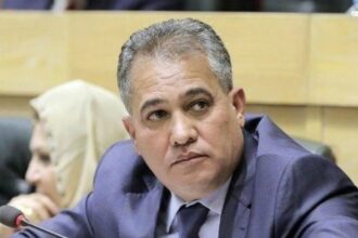 الهميسات يدعو لإعادة التعيين عبر مخزون الخدمة العامة