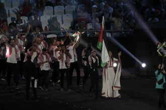 الضروس والصلاج يحملان العلم الأردني في افتتاح دورة ألعاب التضامن الإسلامي