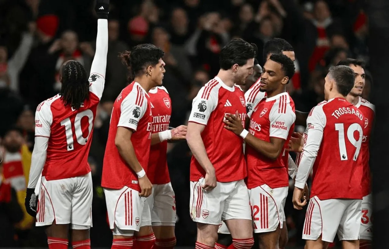 صورة حول : آرسنال يفوز على توتنهام ويعزز صدارته للدوري الإنجليزي آرسنال يفوز على توتنهام ويعزز صدارته للدوري الإنجليزي