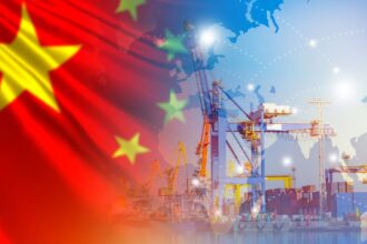 تباطؤ الاقتصاد الصيني مع تراجع الاستثمارات الصناعية