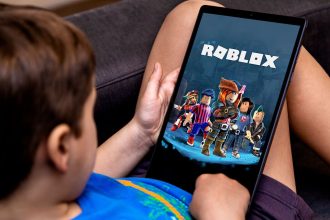 ولاية تكساس تقاضي "روبلوكس" بتهمة استغلال الأطفال