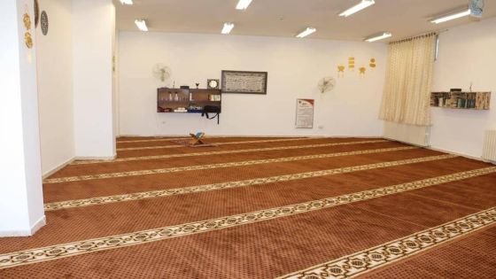 قرار إغلاق مسجد الحرم الجامعي يثير استياء الطلبة شمال الأردن