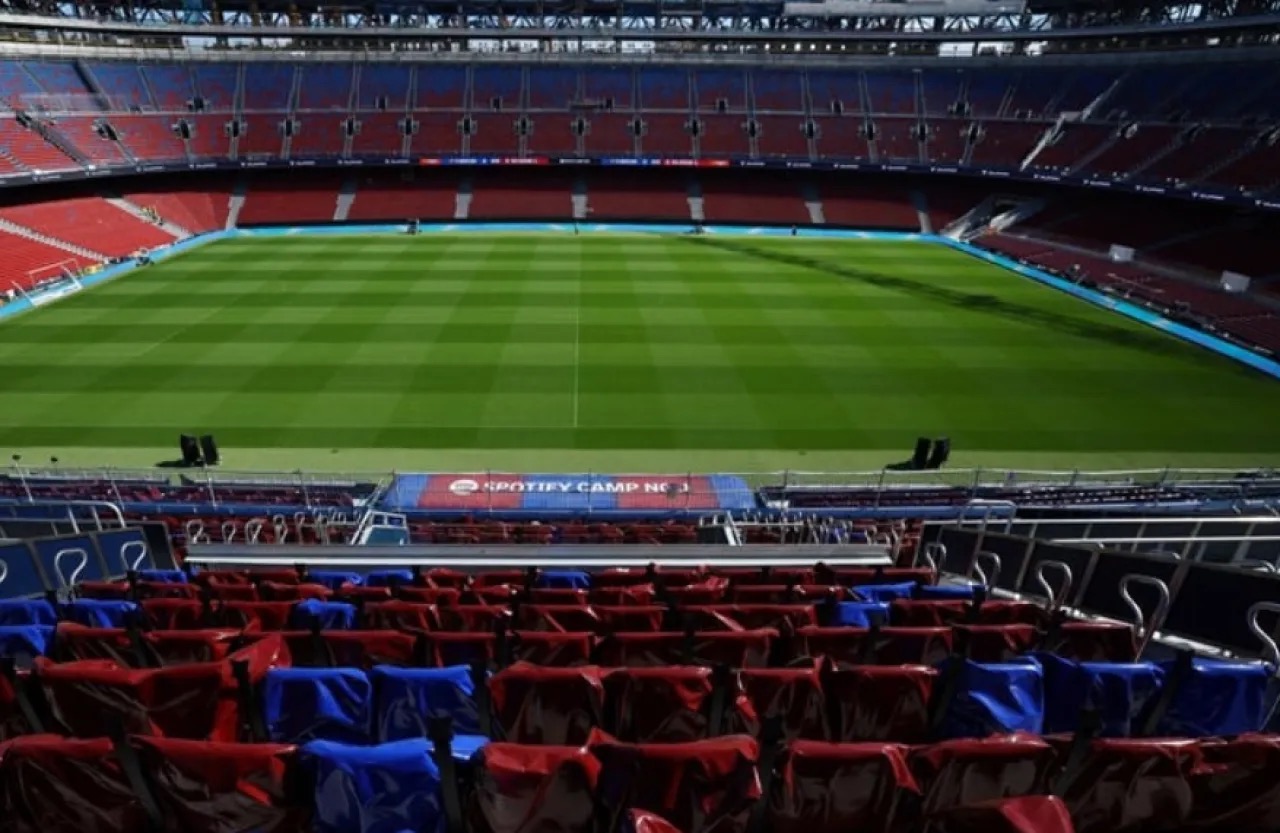 صورة حول : برشلونة يبدأ إنشاء أكبر نصب تذكاري عالمي داخل "كامب نو" برشلونة يبدأ إنشاء أكبر نصب تذكاري عالمي داخل "كامب نو"