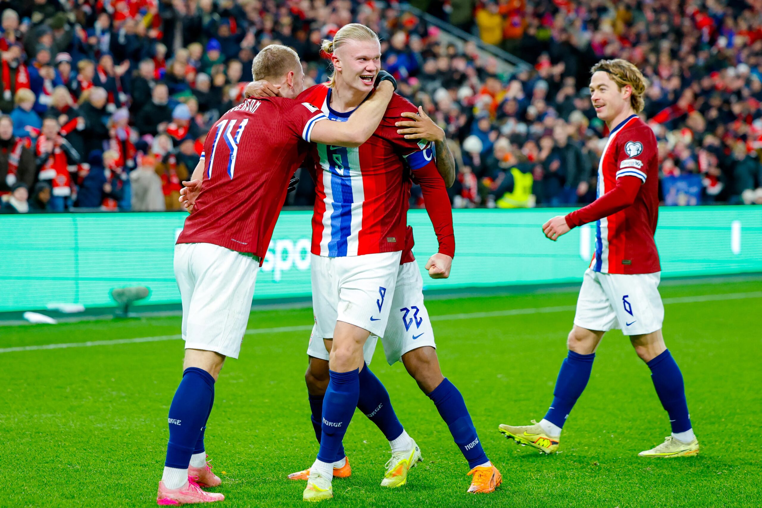 صورة حول : النرويج تحسم تأهلها لكأس العالم 2026 بفوز كبير على إستونيا النرويج تحسم تأهلها لكأس العالم 2026 بفوز كبير على إستونيا