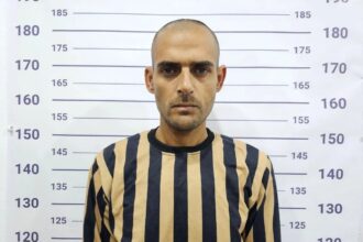 القبض على سجّان صيدنايا المتورط بتنفيذ إعدامات وتعذيب المعتقلين