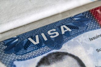 هل توقف واشنطن التأشيرات واللجوء للأفغان؟ قرار أميركي يثير الجدل