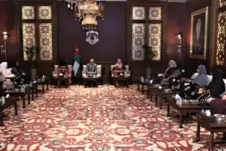 العيسوي يلتقي وفدا من جمعية أغصان العطاء الخيرية