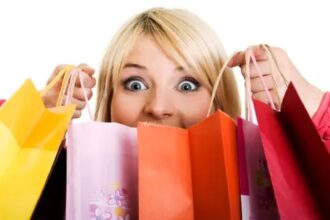 تجنب فخ الجمعة البيضاء .. تعرف على طرق التسوق بعقلانية وذكاء