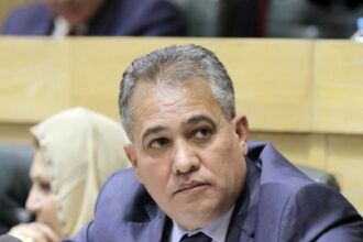 بالفيديو… الهميسات: بدي أغير اسم ابني بشر لأنه يشبه القادم أجمل