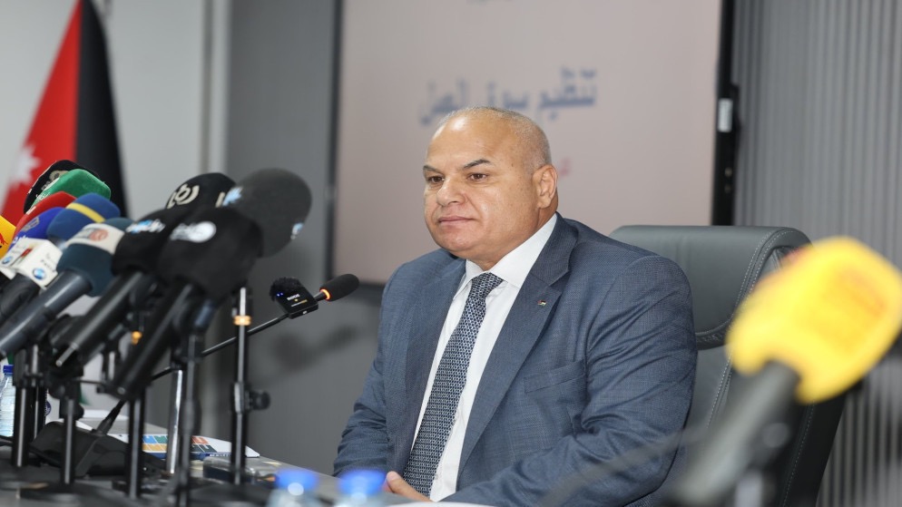 صورة حول : البكار يؤكد أولوية تشغيل الأردنيين في موقع العطارات البكار يؤكد أولوية تشغيل الأردنيين في موقع العطارات