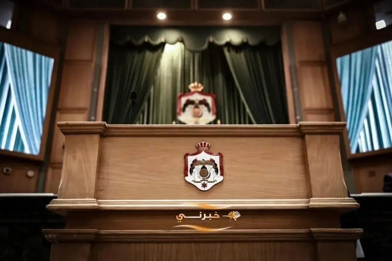 مصدر نيابي ينفي نقل زوج نائب إلى الأمانة العامة دون مسوّغ قانوني