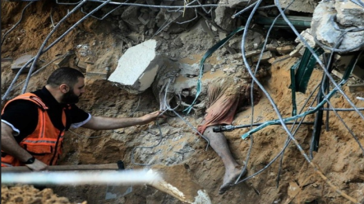 صورة حول : انتشال جثامين 20 شهيدا بغزة انتشال جثامين 20 شهيدا بغزة