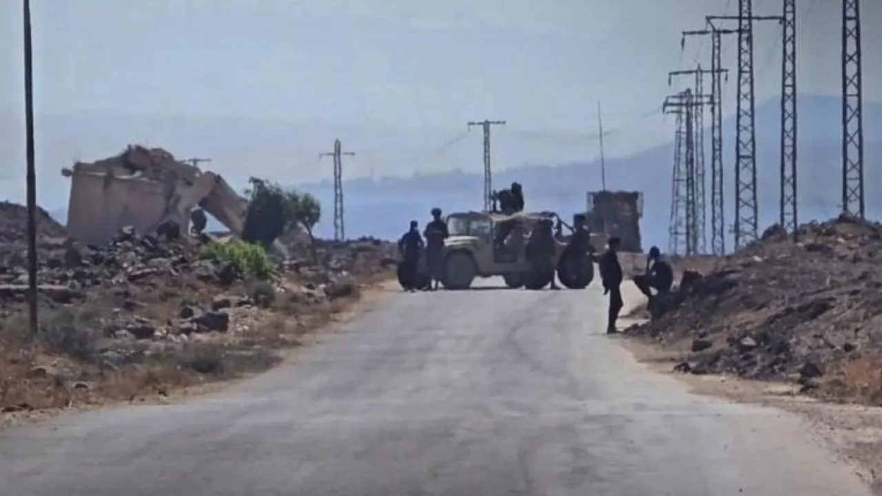 صورة حول : الاحتلال يتوغل في ريف القنيطرة 3 مرات بيوم الاحتلال يتوغل في ريف القنيطرة 3 مرات بيوم