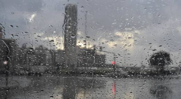 صورة حول : أول الغيث قطرة… الشتاء يبدأ بالشمال أول الغيث قطرة… الشتاء يبدأ بالشمال